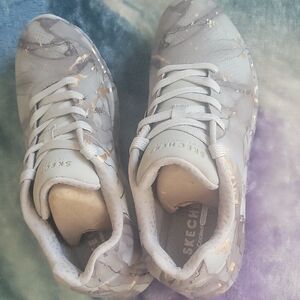 Skechers Marble-Pattern Slip-On Sneakers in Light Gray with Gold Flecks